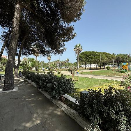 Brand New Apartament Durres Exterior photo